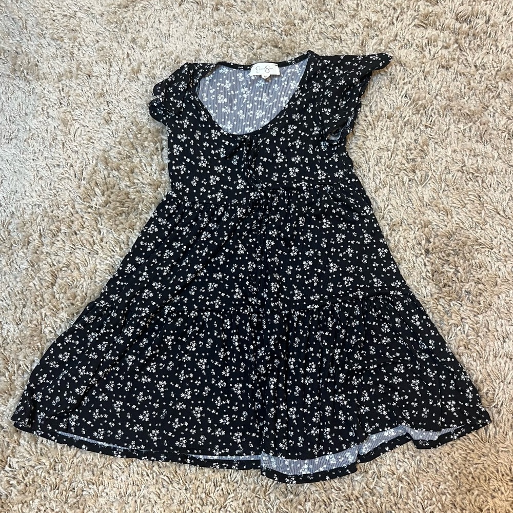 ⭐️final offer! Black floral Jessica Simpson dress size xsmall